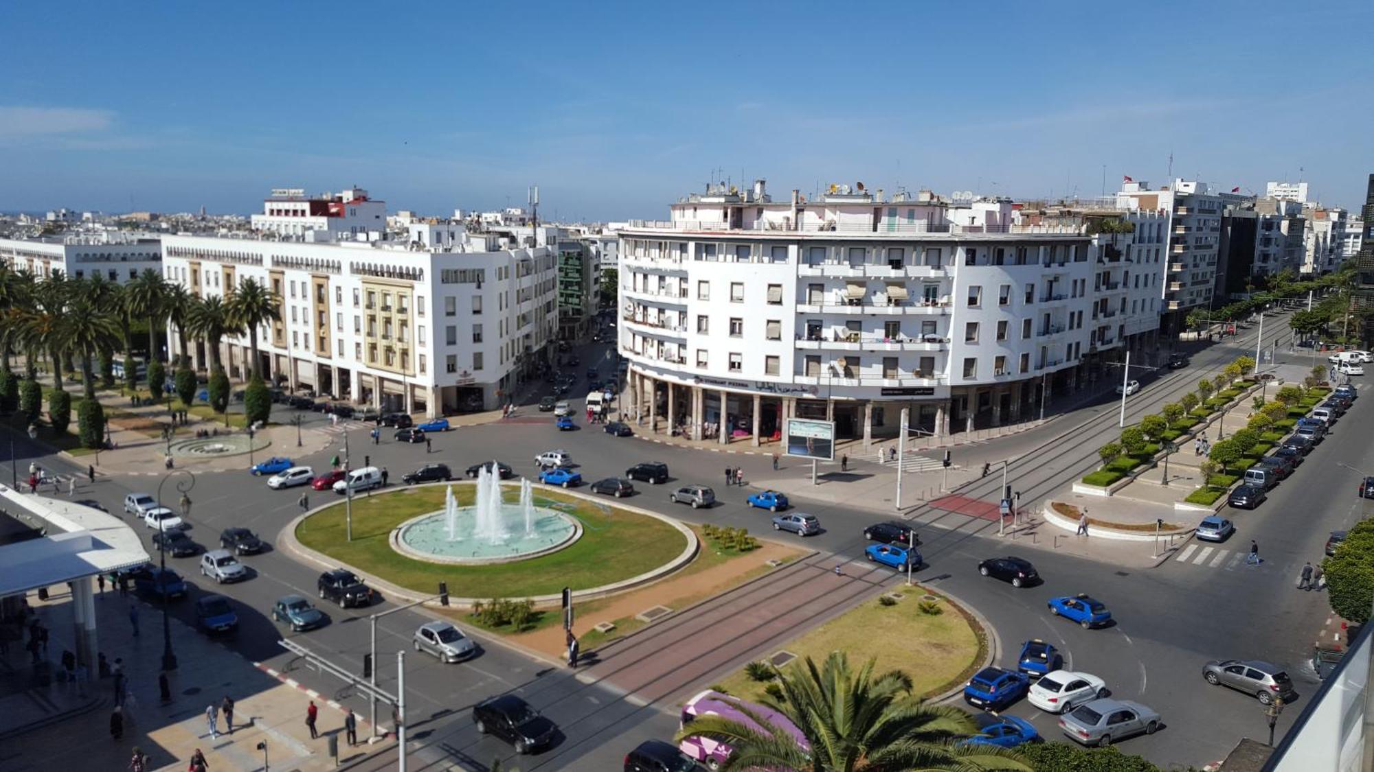 Appartement Agreable Avec 2 Tres Belles Terrasses Au Coeur De Рабат Екстериор снимка