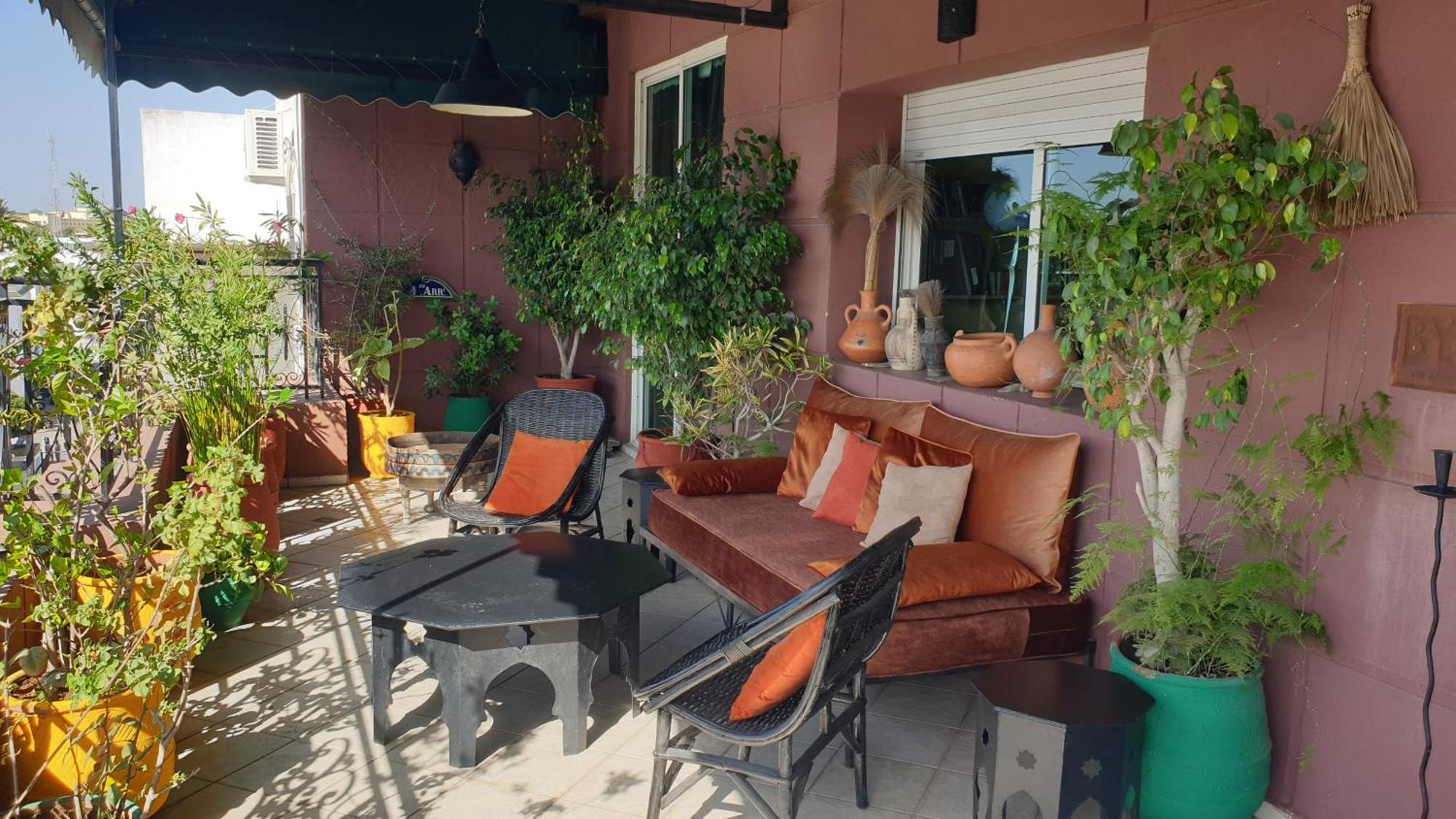 Appartement Agreable Avec 2 Tres Belles Terrasses Au Coeur De Рабат Екстериор снимка