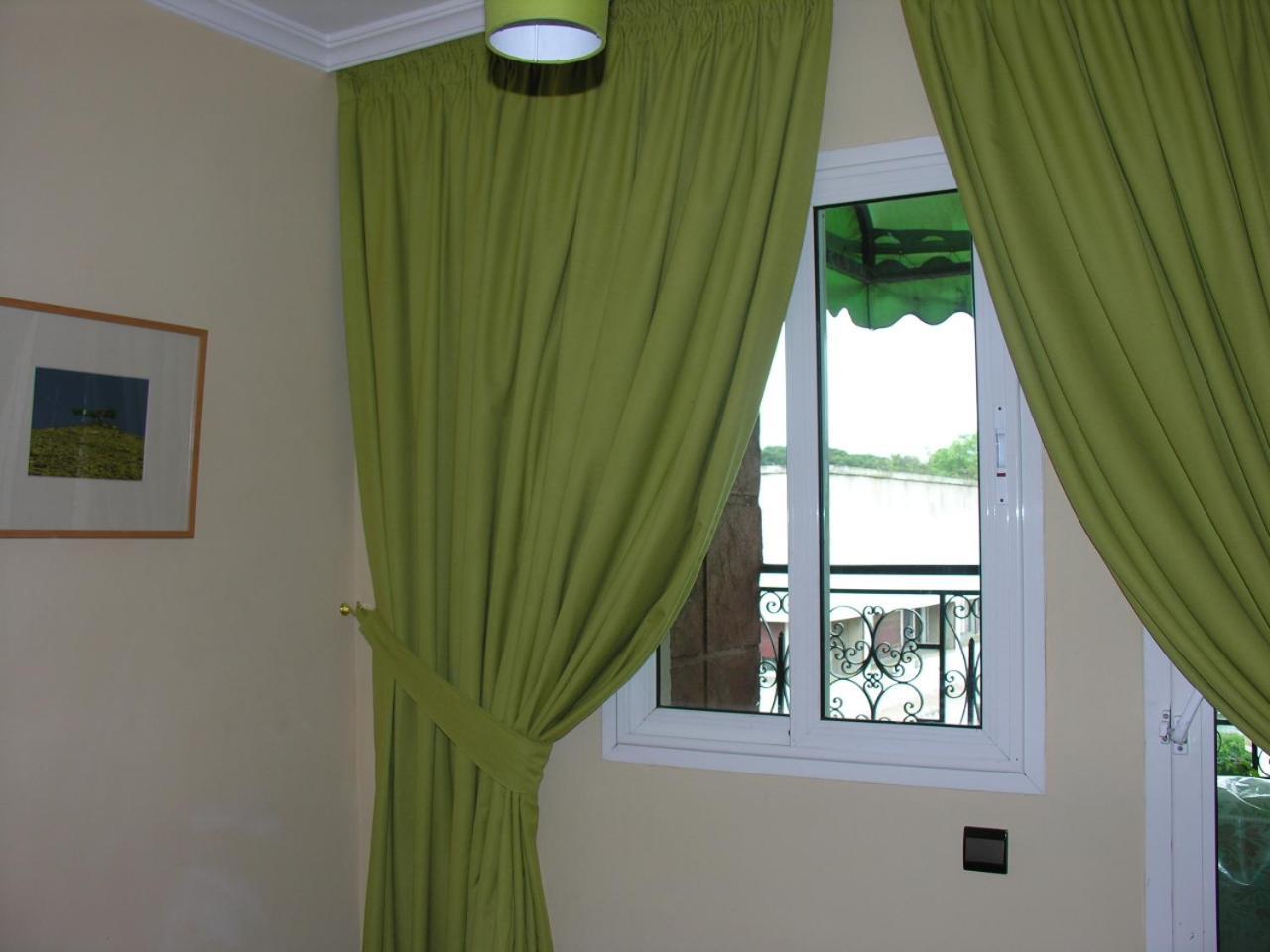 Appartement Agreable Avec 2 Tres Belles Terrasses Au Coeur De Рабат Екстериор снимка