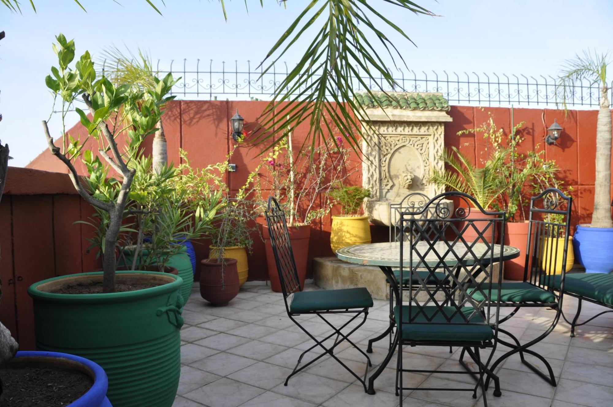 Appartement Agreable Avec 2 Tres Belles Terrasses Au Coeur De Рабат Екстериор снимка