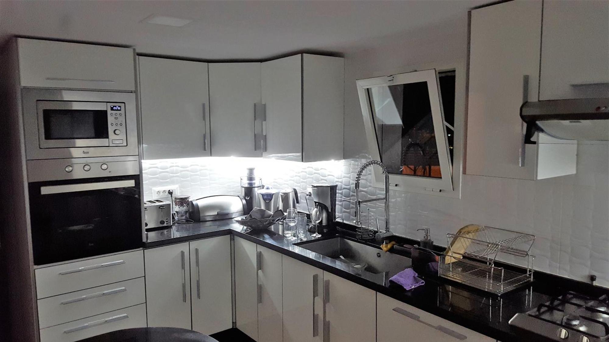 Appartement Agreable Avec 2 Tres Belles Terrasses Au Coeur De Рабат Екстериор снимка